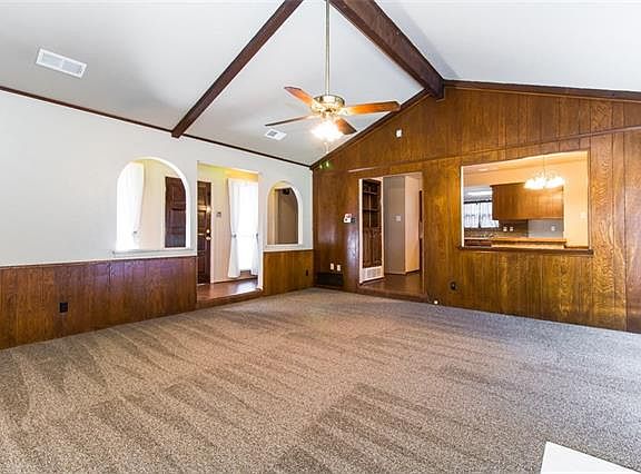 4th image of 615 Oak Park Dr