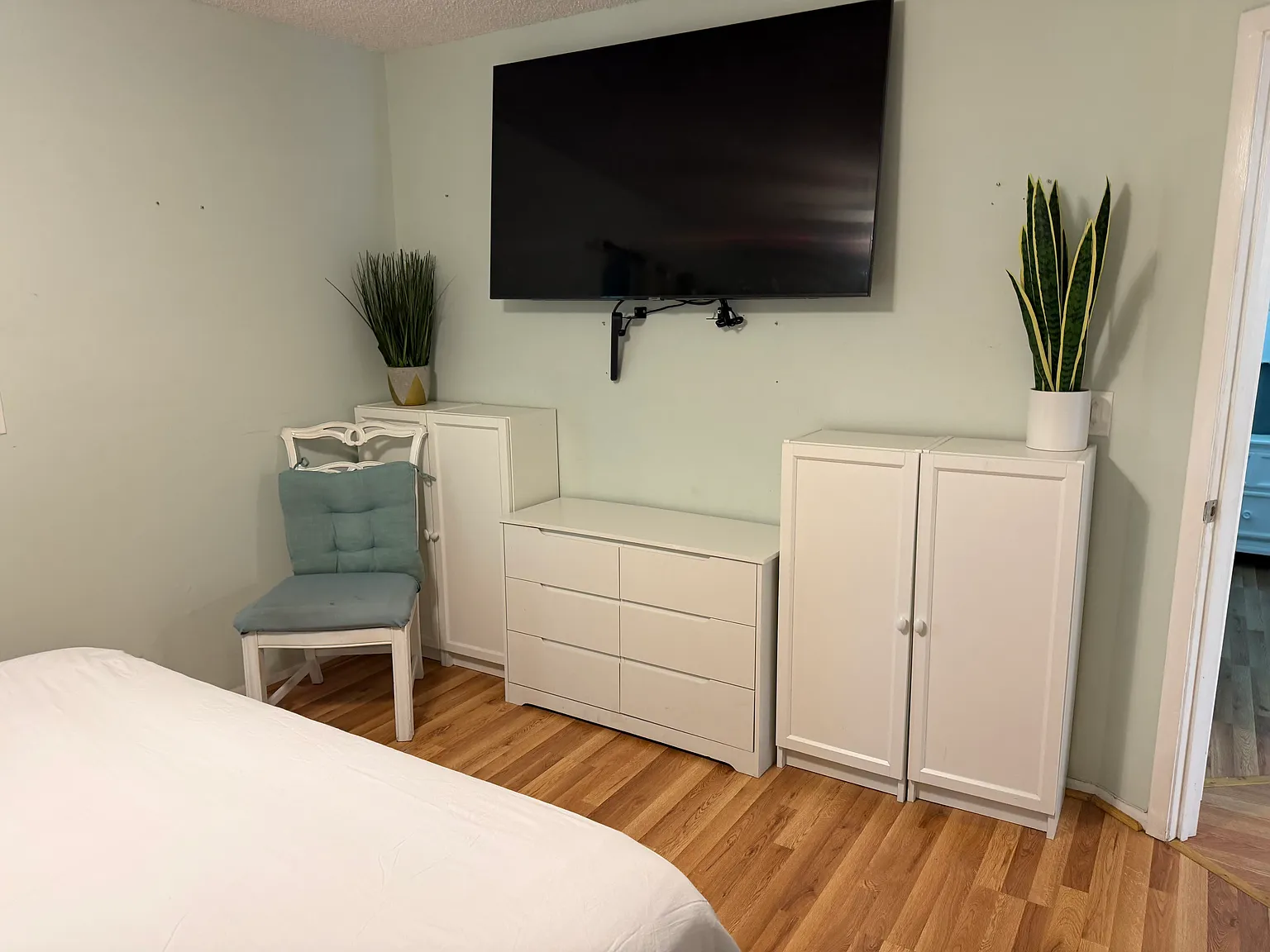 2 bed, 992 sqft, $2,750 — Photo 4
