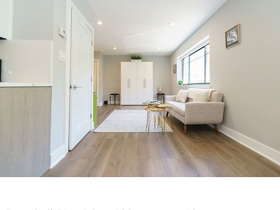 2nd image of 1533-37 N Wieland St #1D