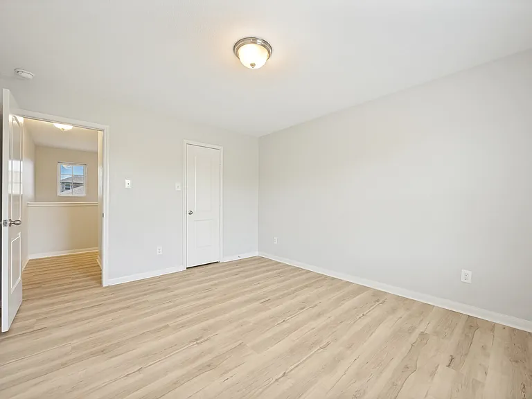 1608 Persimmon Dr — Photo 23