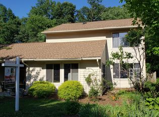 21 Biscayne Pl, Sterling, VA 20164