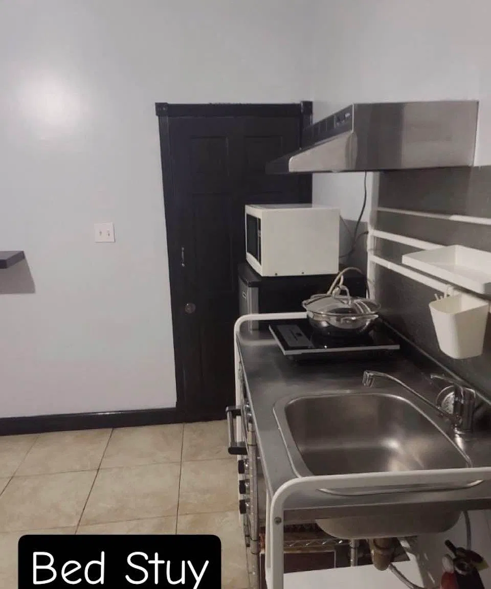 735 Hancock Street — Photo 2