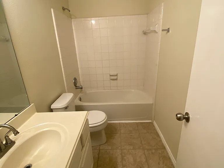13910 Sableridge Dr — Photo 12