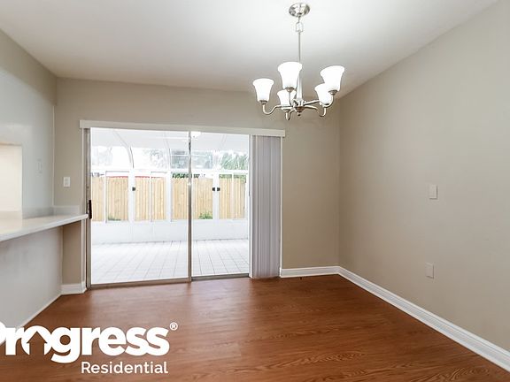 4th image of 2062 San Marino Way N