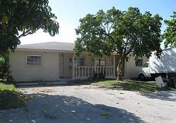 1st image of 1470 NW 20th St