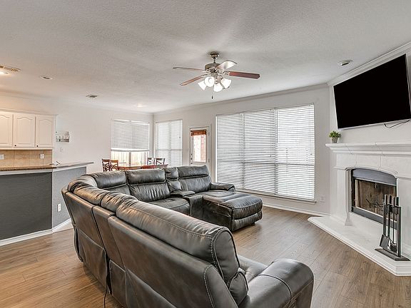 5th image of 14301 Polo Ranch St