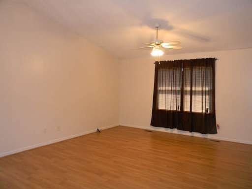 5th image of 53 River Oaks Dr