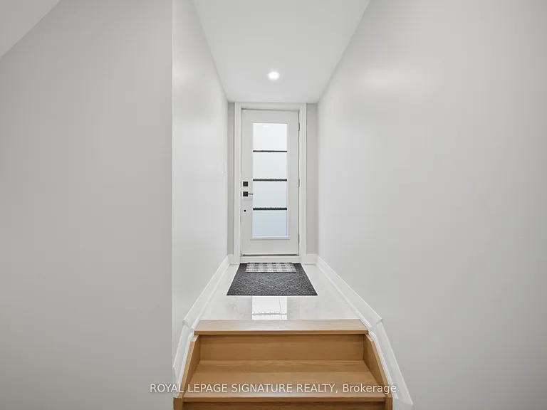 91 Roulette Cres #3 — Photo 6