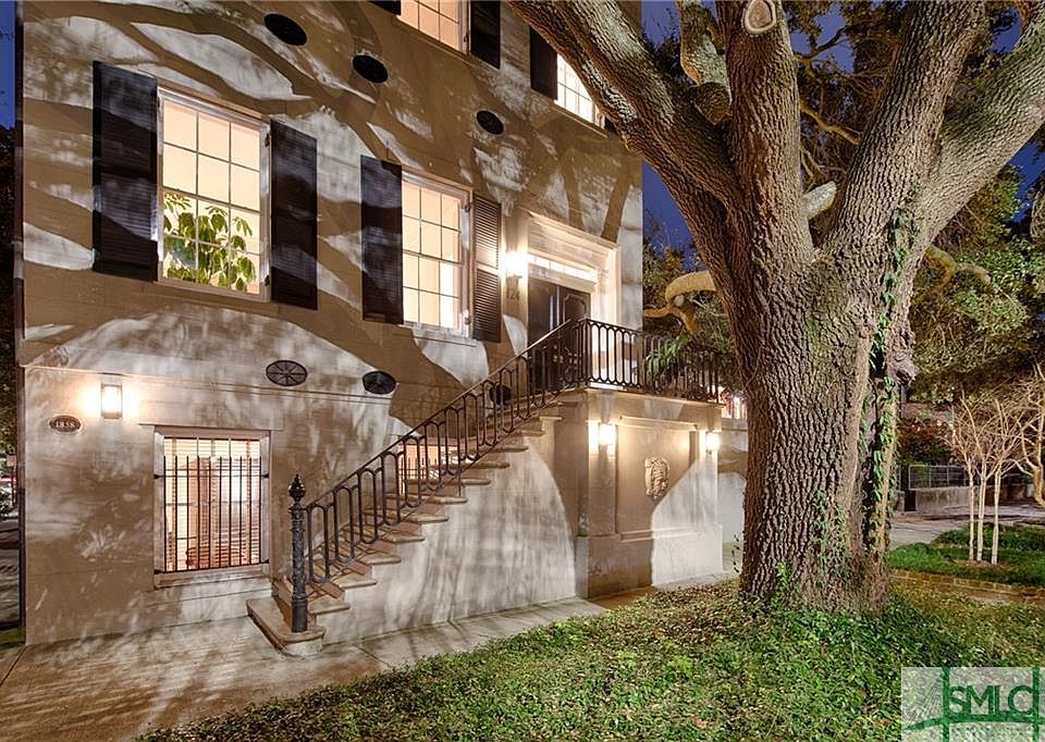 124 W Gaston St, Savannah, GA 31401 Zillow