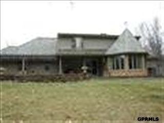 4th image of 9810 Ascot Dr