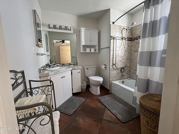 4th image of 402 S Paseo Pena APT D