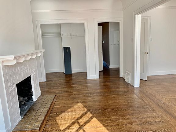 2nd image of 818 Bay St