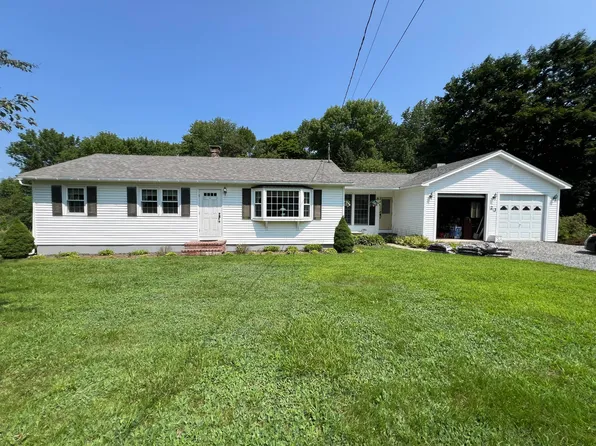 23 Cove Street, Verona Island, ME 04416