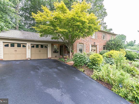 2nd image of 15412 Hannans Way