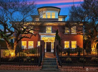 1655 10th Ave E, Seattle, WA 98102