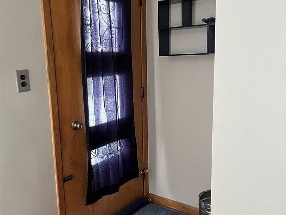 4th image of 293 E 280th St