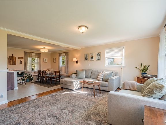 4th image of 204 Salisbury Rd