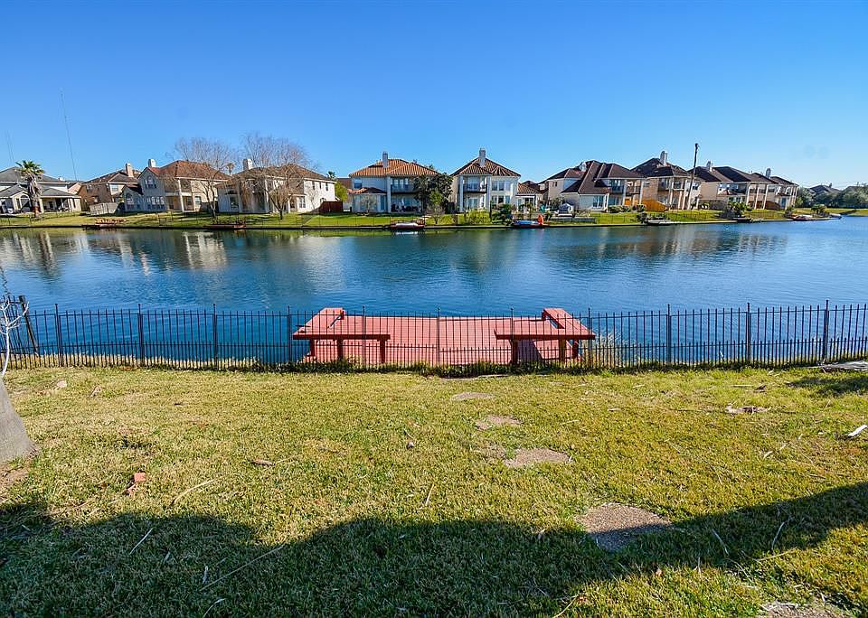 1st image of 3031 Blue Lagoon Ct