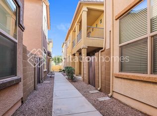 1391 S Ponderosa Dr, Gilbert, AZ 85296