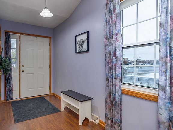 4th image of 698 Ruxton Ridge Dr