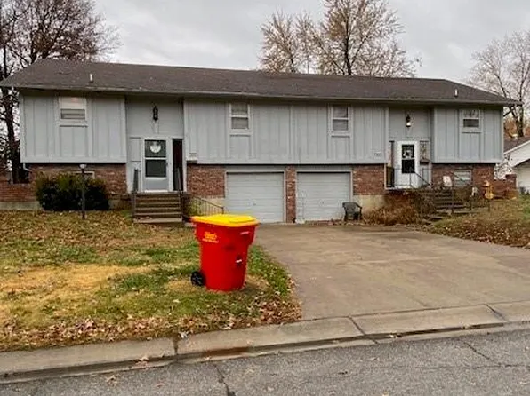 2302 S Tucker Ter, Pittsburg, KS 66762