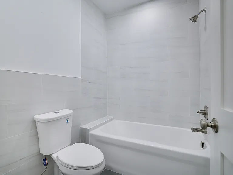 127 Evergreen Ln #2 — Photo 6