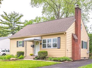 4111 Ashgrove Dr, Grove City, OH 43123