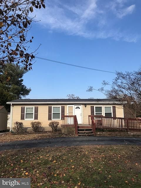 1st image of 26416 Horseshoe Dr
