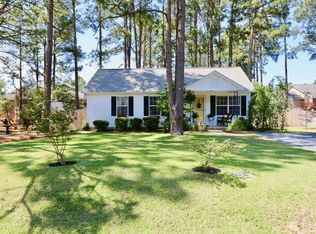 220 Pecan Grove Dr, Aberdeen, NC 28315
