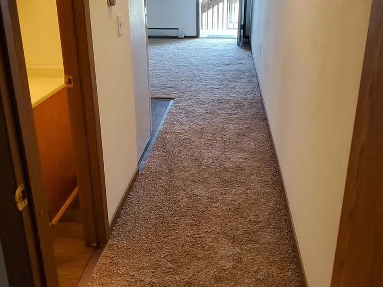 1422 Irish Dr #4 — Photo 2