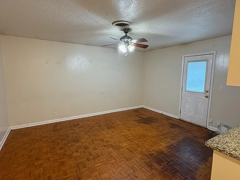 1508 Southern Heights Ave — Photo 3