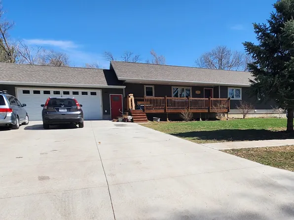 412 N 14th St, David City, NE 68632