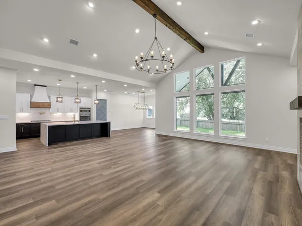 101 Bermuda Cir, Montgomery, TX 77356