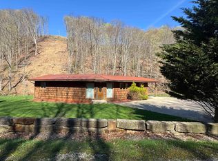 856 Arnolds Creek Rd, West Union, WV 26456