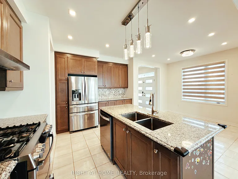 30 Boothill Dr — Photo 16