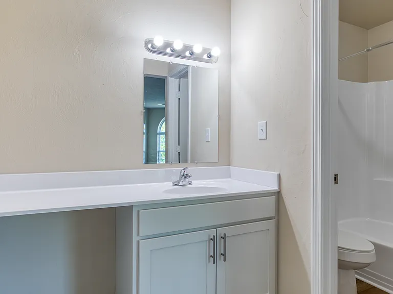 Summer Station Apartments Where Comfort Meets Coastal Living — Photo 119