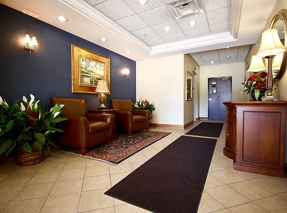 3rd image of 5155 Madison St #3604