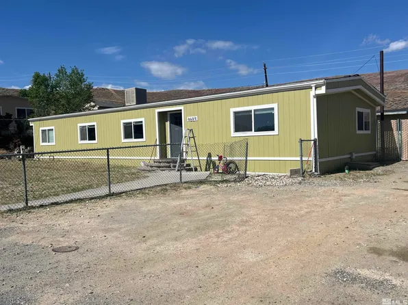 4689 W Leonesio Dr, Sun Valley, NV 89433