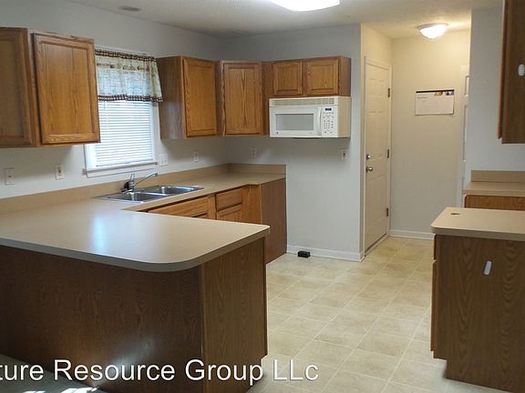 4th image of 17409 Chagrin Blvd