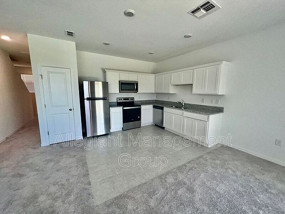 3rd image of 1116 Merrill St #Po