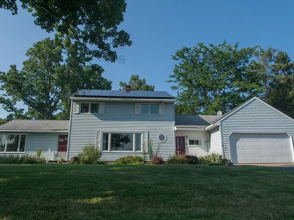 2443 Washout Rd, Glenville, NY 12302