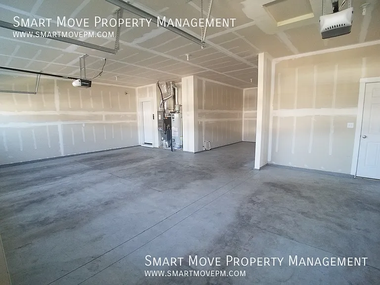 2950 NW 10th Ave — Photo 24