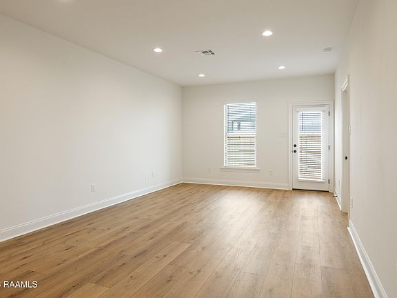 4th image of 124 Frontier Ln