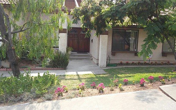 2nd image of 3848 Skycrest Dr