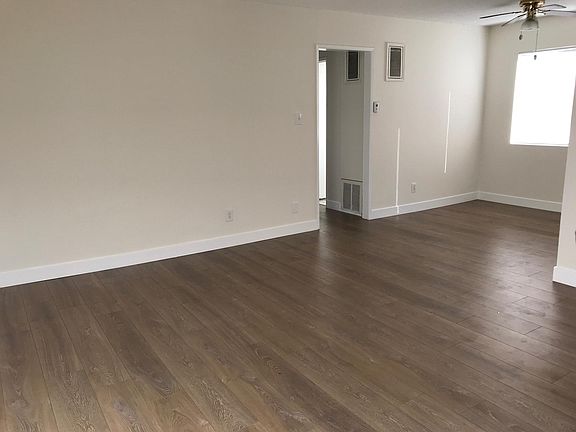 3rd image of 10003 Sepulveda Blvd APT A