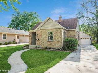 172 S Alfred Ave, Elgin, IL 60123