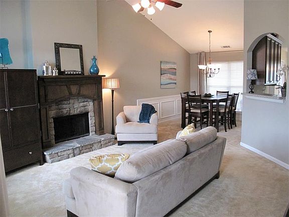 3rd image of 127 Red Hawk Dr