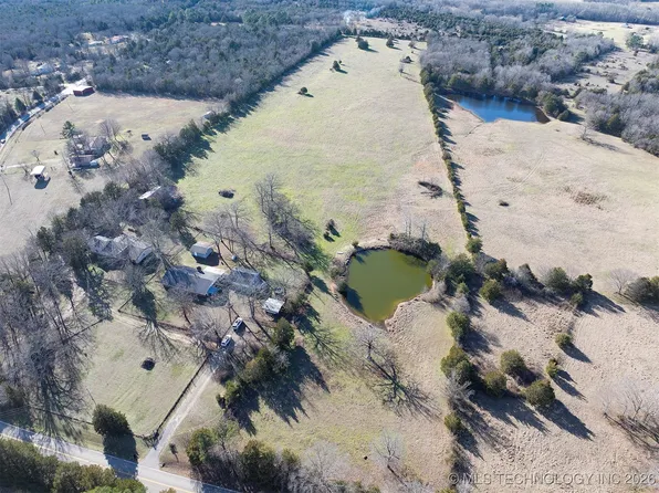 101 State Hwy, Muldrow, OK 74948