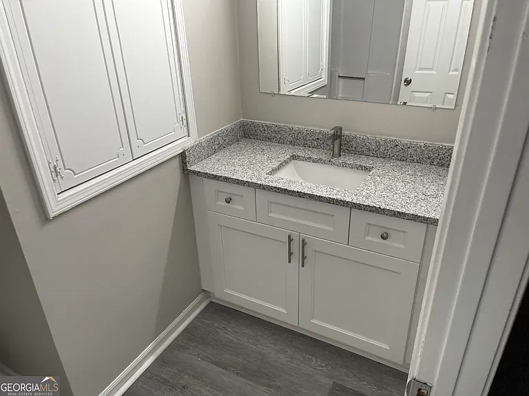 859 Park Pl NE #A — Photo 18