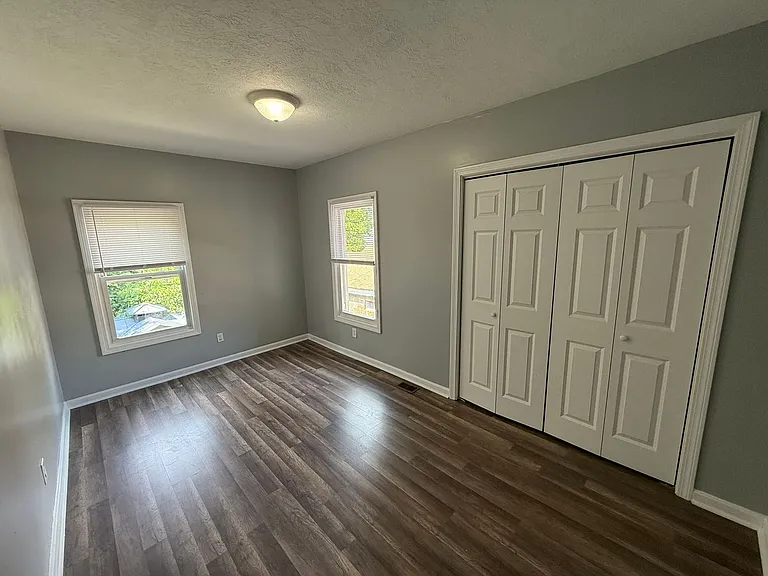 22 Burr St — Photo 14